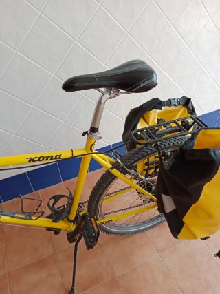Bicicleta cicloturismo Kona