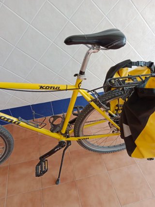 Bicicleta cicloturismo Kona