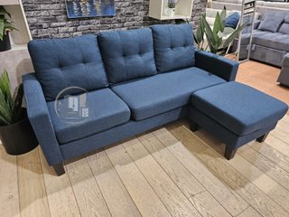 Sofa con Puff Convertible en Chaise Longue