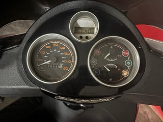 Piaggio Carnaby 125 Negra