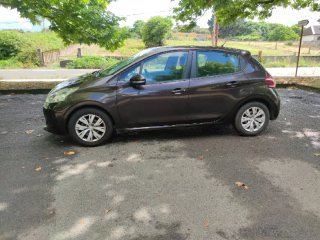 Peugeot 208 2012