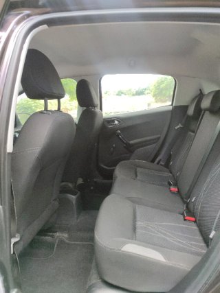 Peugeot 208 2012