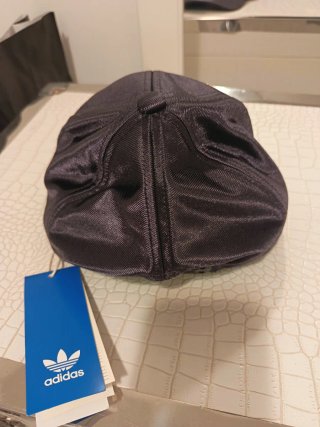 Cappello Adidas viola scuro