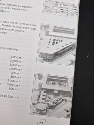 Libro sobre la ampliación del museo Reina Sofía