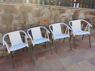 4 Sillas de Terraza Blancas y Verdes