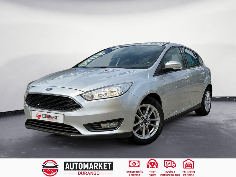 Ford Focus 2015 - foto 1