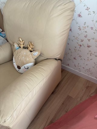 Sofá Reclinable Beige Cuero