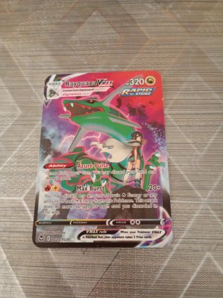 Carta Pokémon Rayquaza VMAX TG20/TG30