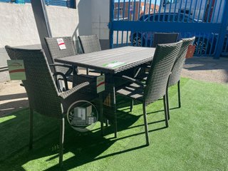Mesa Exterior con 6 Sillas en Ratan