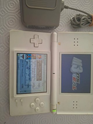 Nintendo DS Lite Blanca + Cargador+juegos