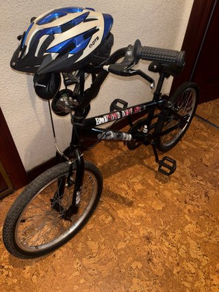Bicicleta BMX Negra