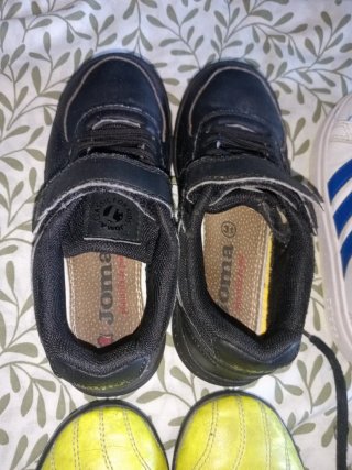 Lote de Zapatillas Deportivas Niño