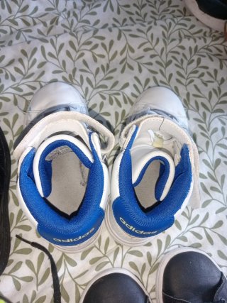 Lote de Zapatillas Deportivas Niño