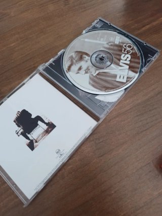 Pack 2 CDs Música Elvis y The Beatles
