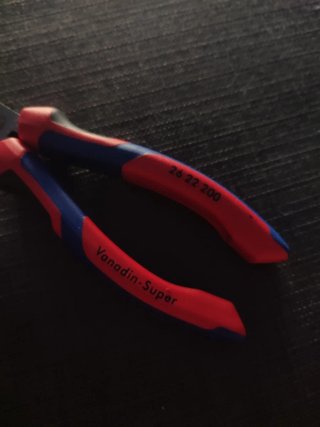 Alicate punta fina Knipex 2622200