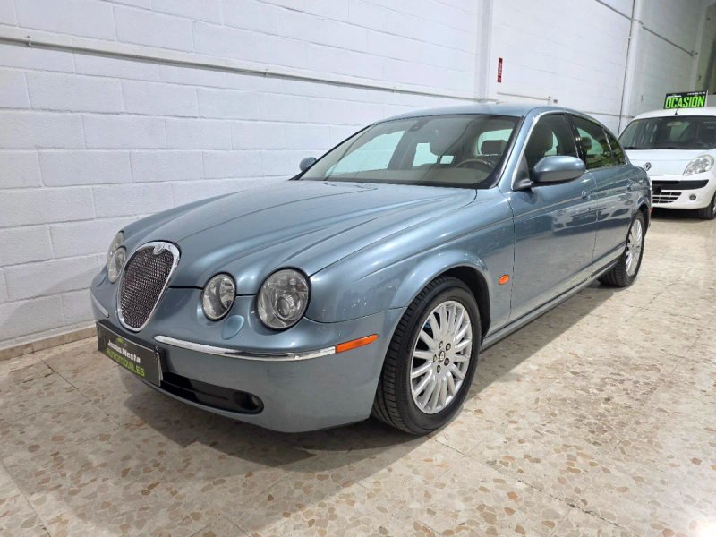 Jaguar S-Type - foto 1