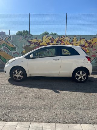 Toyota Yaris 2010