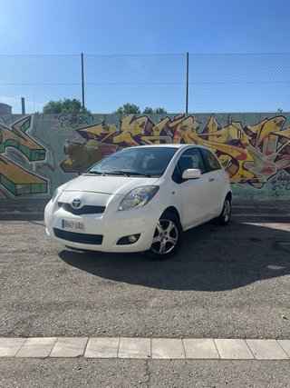 Toyota Yaris 2010