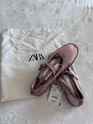 Zapatos Zara rosas terciopelo