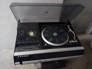 Radio Tocadiscos Grundig Studio 3010