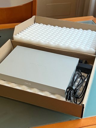 Portátil ASUS Zenbook 14