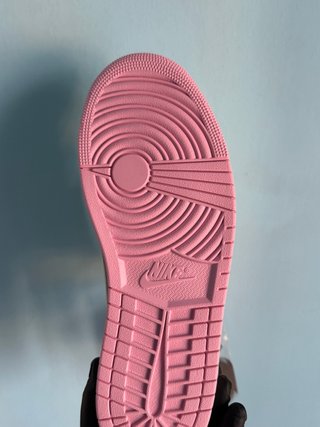 Jordan 1 Low x Travis Scott Shy Pink Deadstock