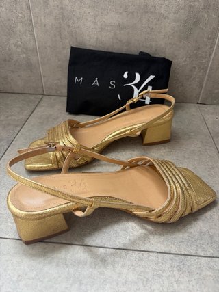 Sandalias doradas Mas34