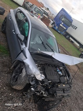 Seat leon fr 2.0 tdi  2021