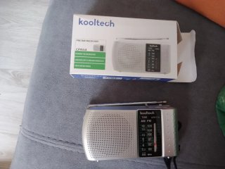 Radio Portátil Kooltech CPR114 FM/AM