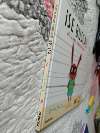 ¡Se Busca! Lili la Liebre, Ladrona de Libros