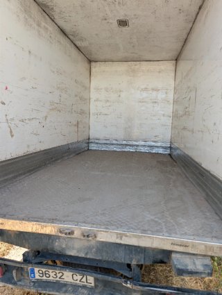 Camión Nissan Atleon 5.600 kg PMA ITV al día