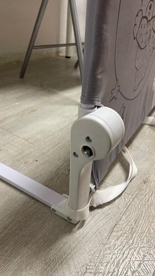 Barrera de protección para cama infantil
