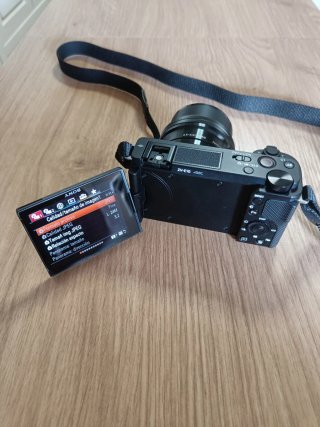 Sony ZV-E10