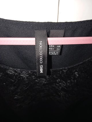 Blusa Mango Negra Encaje Talla S