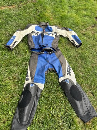 Traje de moto Dainese azul y blanco S/M
