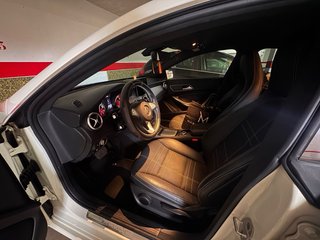 Mercedes-Benz Clase CLA 2015