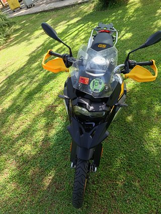 BMW F 850 GS 2021 Negra y Amarilla