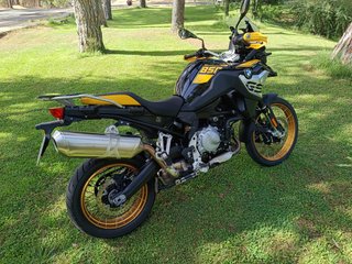 BMW F 850 GS 2021 Negra y Amarilla