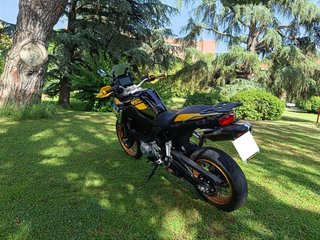 BMW F 850 GS 2021 Negra y Amarilla