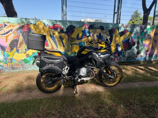 BMW F 850 GS 2021 Negra y Amarilla