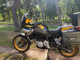 BMW F 850 GS 2021 Negra y Amarilla