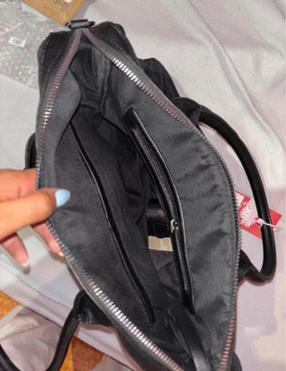 Bolso de mano negro nuevo