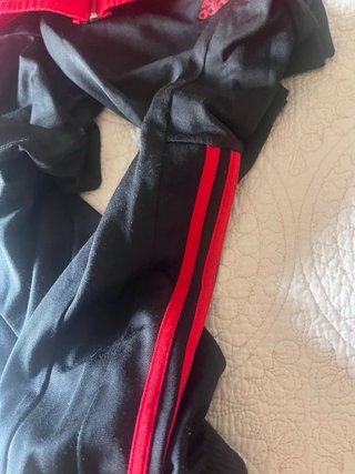 Chándal Adidas Negro y Rojo