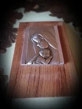 Metopa Virgen María con Niño - Alta Artesanía