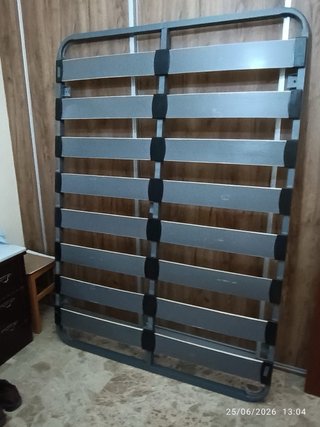 Somier 135cm Metal y Madera