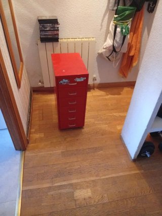 Cajonera metálica roja 6 cajones