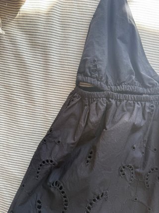 Vestido Zara negro corto bordado