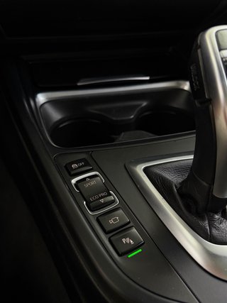 BMW 330D M SPORT / TECHO SOLAR / REVISIONES EN BMW