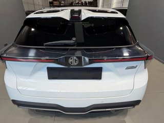 MG MG4 LUXURY 64Kwh 2026