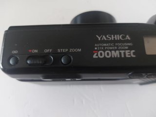 Yashica Zoomtec (no flash) + batteria nuova